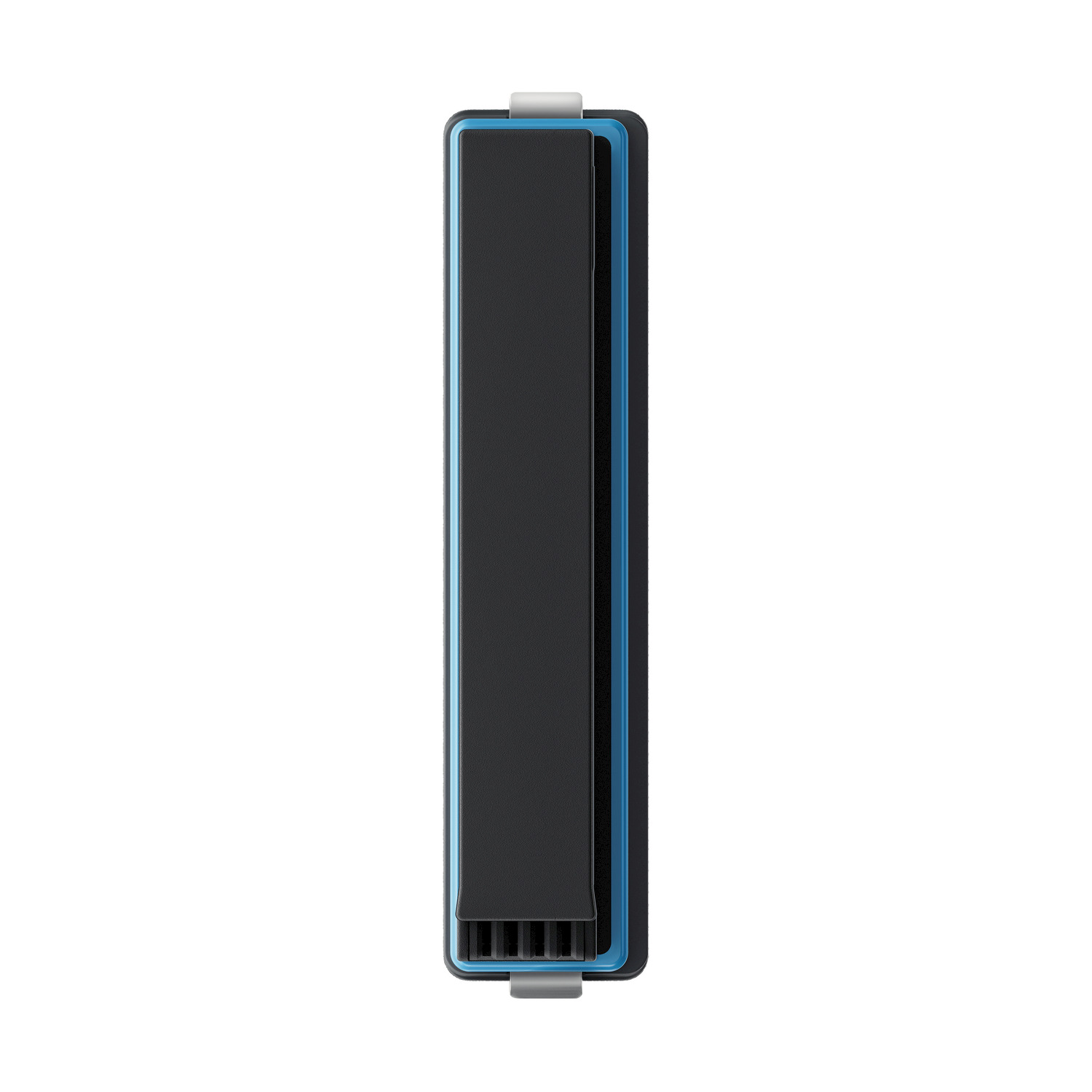 Vista laterale di una batteria per fotocamera Insta360, nera e blu, con un elemento simile a una spazzola.