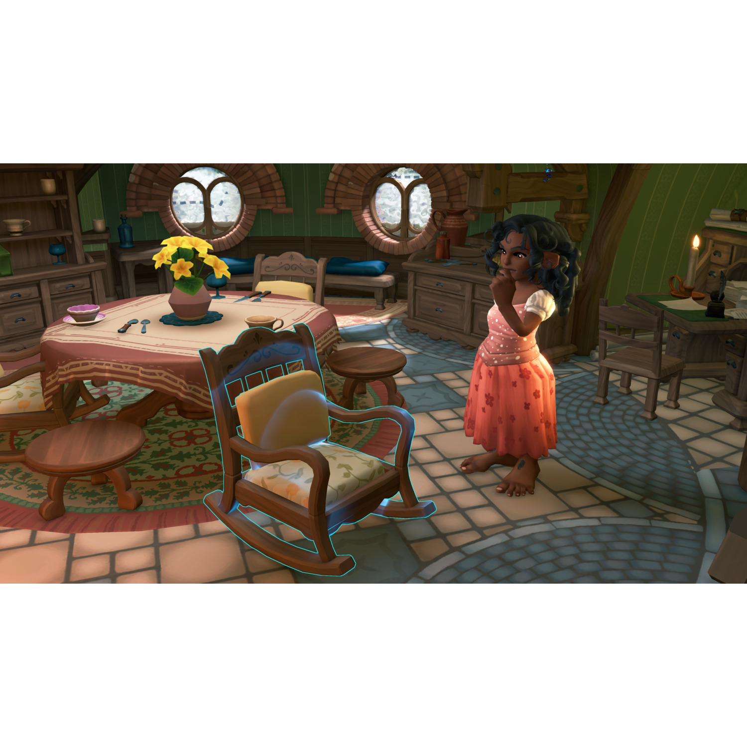 Un personnage hobbit se tient dans une pièce confortable avec une chaise à bascule et une table avec des fleurs.