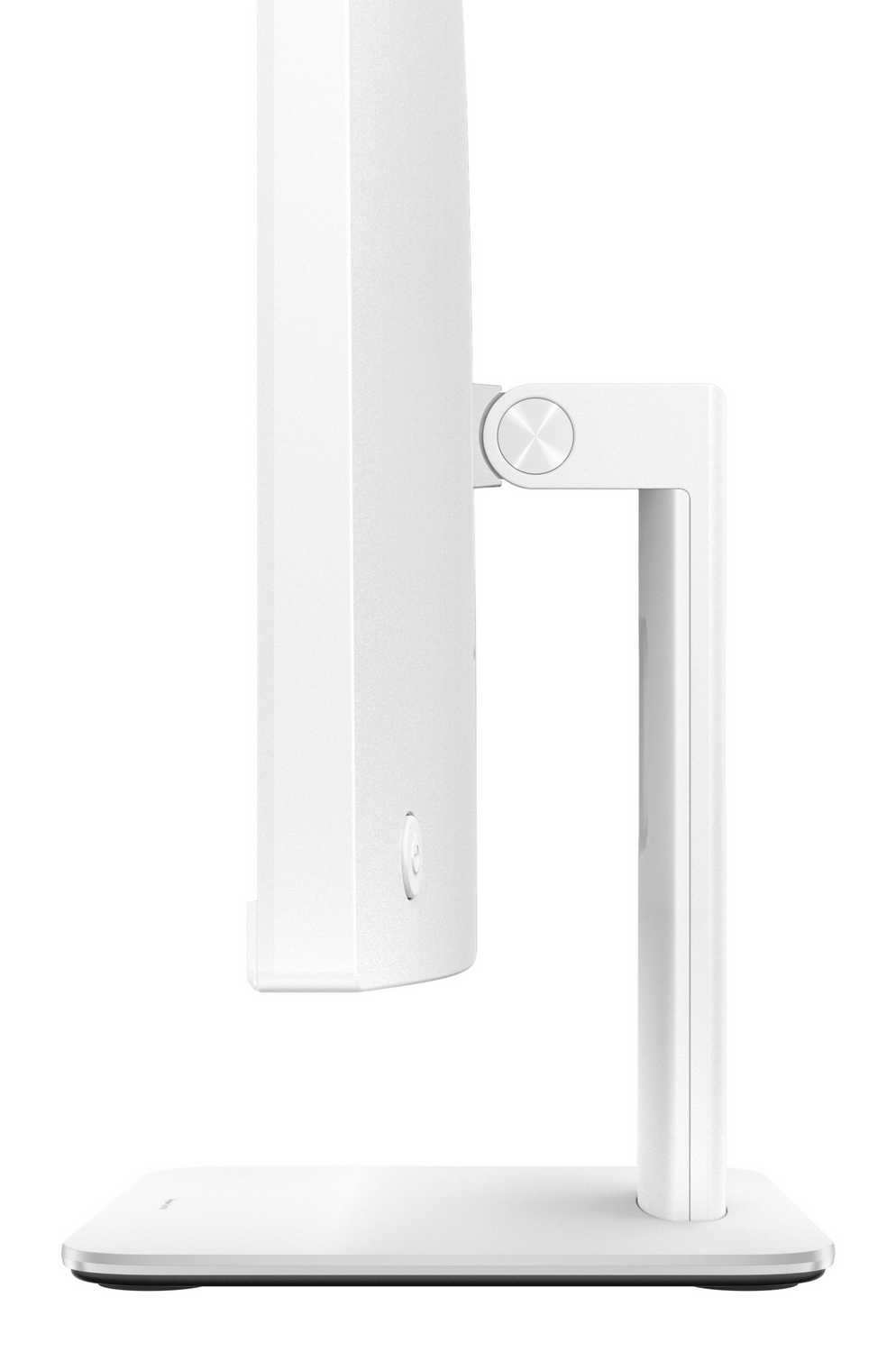 Primer plano del lateral de un monitor de computadora blanco, que muestra el soporte y la parte posterior.