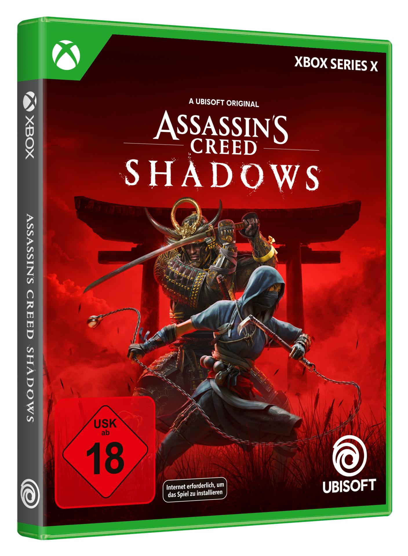 Spiel-Box-Art: Assassin's Creed Shadows. Samurai und Ninja in Aktion, roter Hintergrund, Xbox Series X Logo.