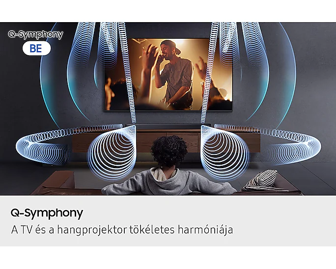 Egy nappali TV-vel és soundbarral, a Q-Symphony látható, a TV és a soundbar harmóniában működik.