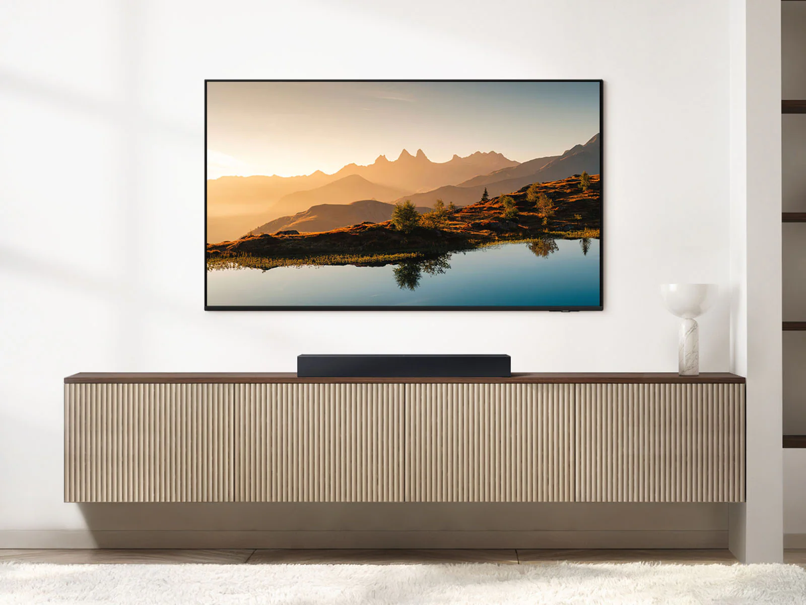 Samsung hátsó hangszórópár, fekete, közelkép.