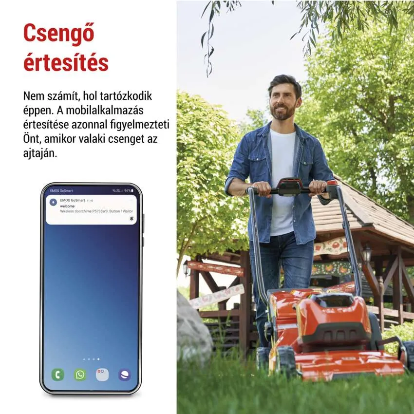 Egy kék inges férfi egy piros fűnyírót tol. A telefonon egy értesítés látható.