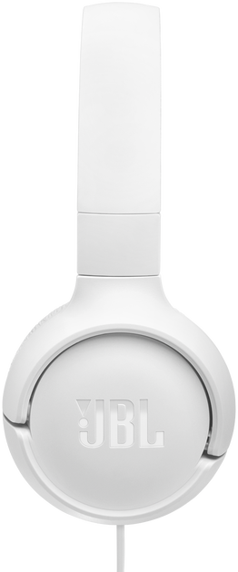 A fehér JBL fejhallgató elölnézete. A JBL logó látható.