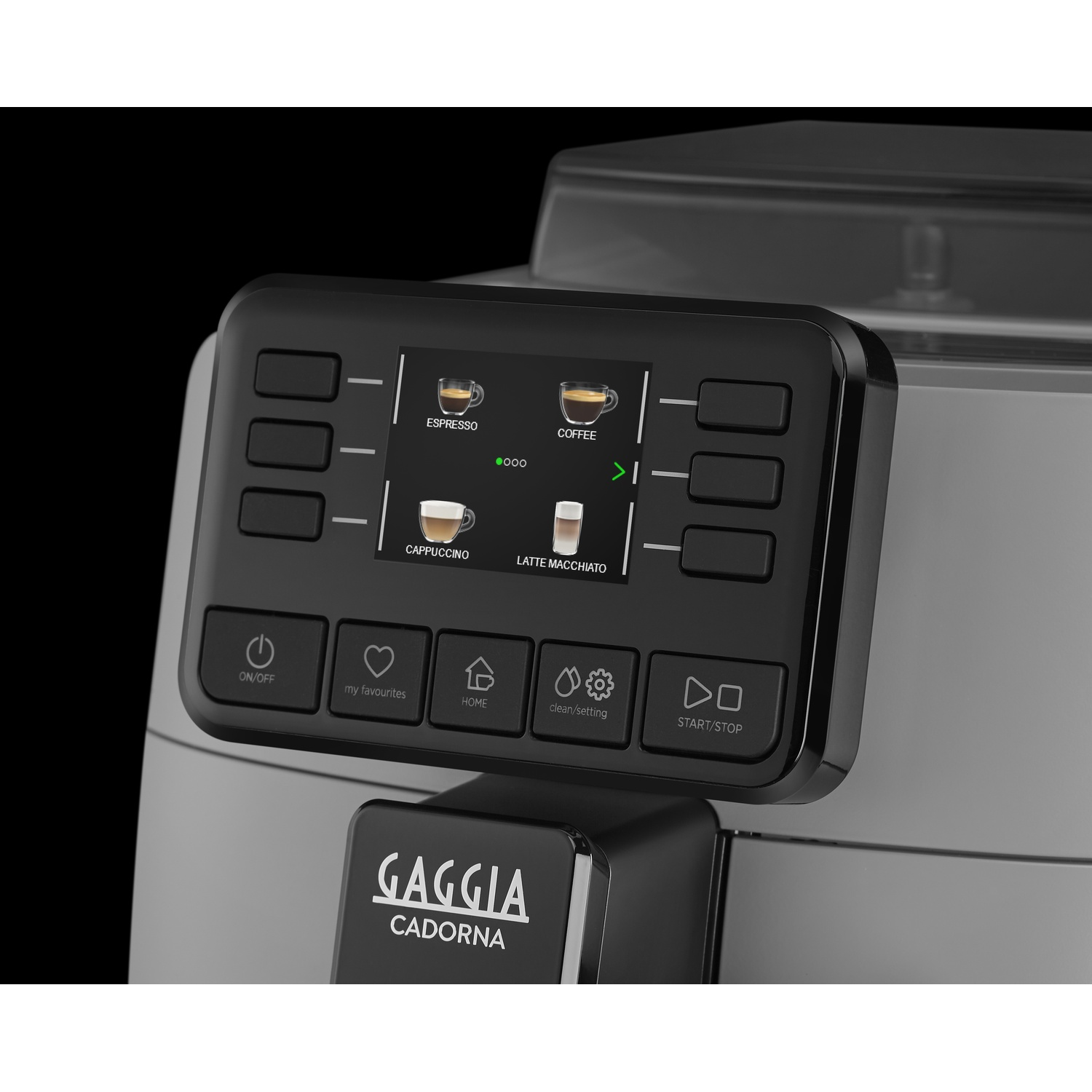 Primo piano di un pannello nero con opzioni di bevande al caffè su una macchina da caffè Gaggia Cadorna.