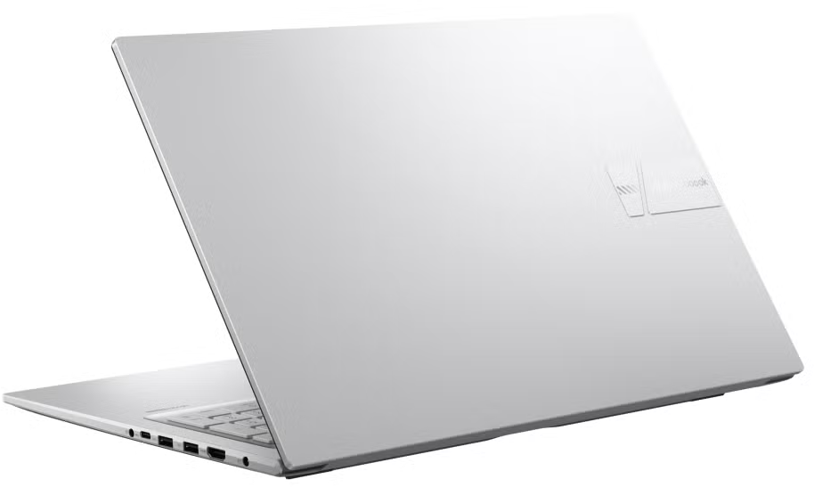 Ezüst laptop hátulja, látható portokkal. Szögletes nézet.