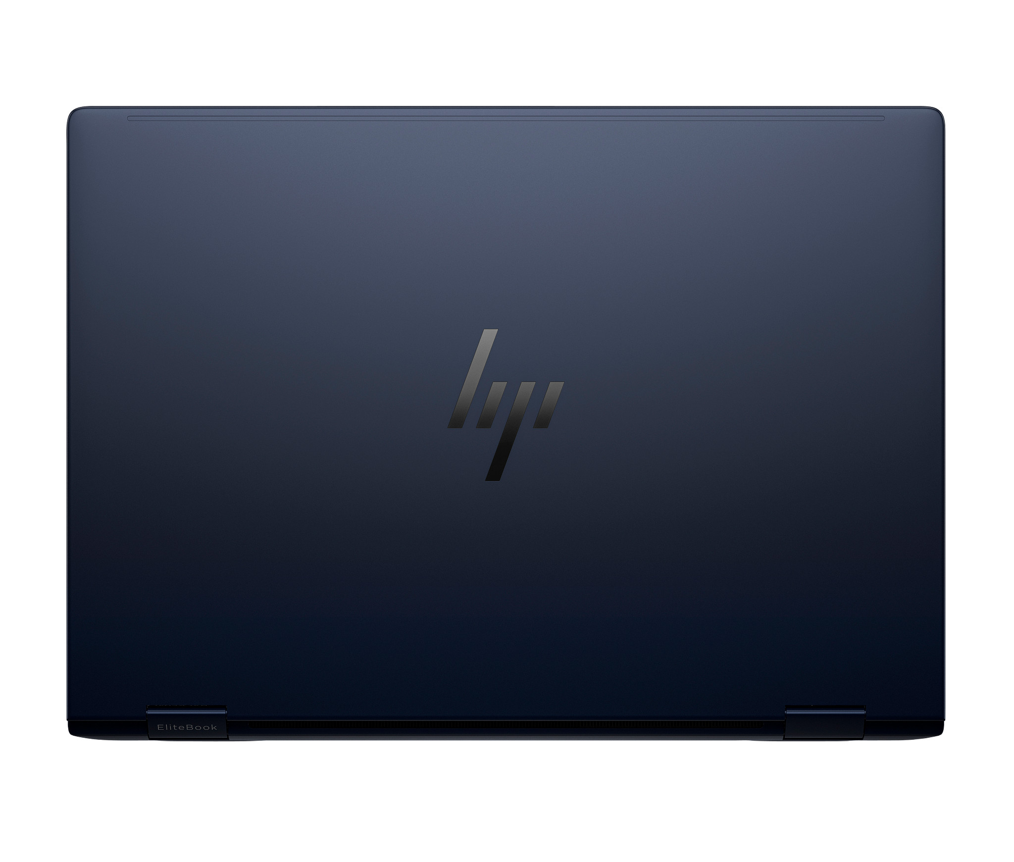 Dunkelblauer Laptop geschlossen, mit HP-Logo oben, vor weißem Hintergrund.