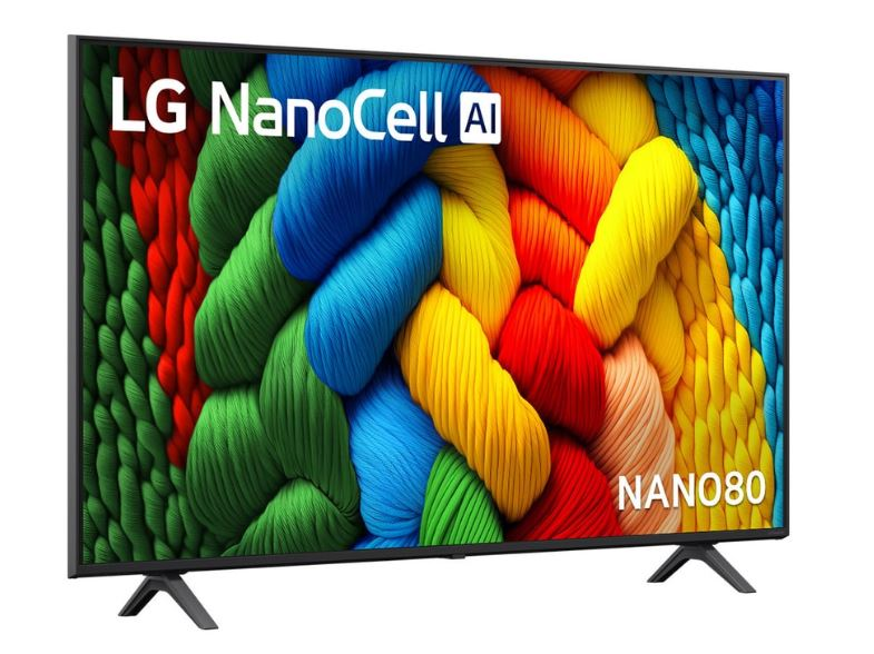 Ekranda renkli soyut sanat eserleri bulunan LG NanoCell TV. TV bir stand üzerinde duruyor.