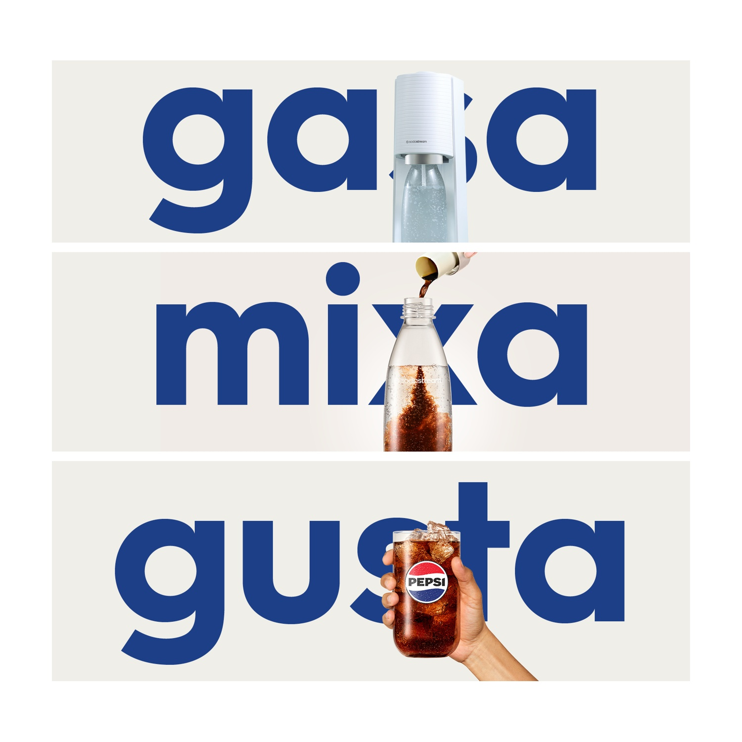 SodaStream: Gas, Mix, Gusta. Macchina bianca, miscelazione bevande, bicchiere con Pepsi. Testo blu su sfondo chiaro.