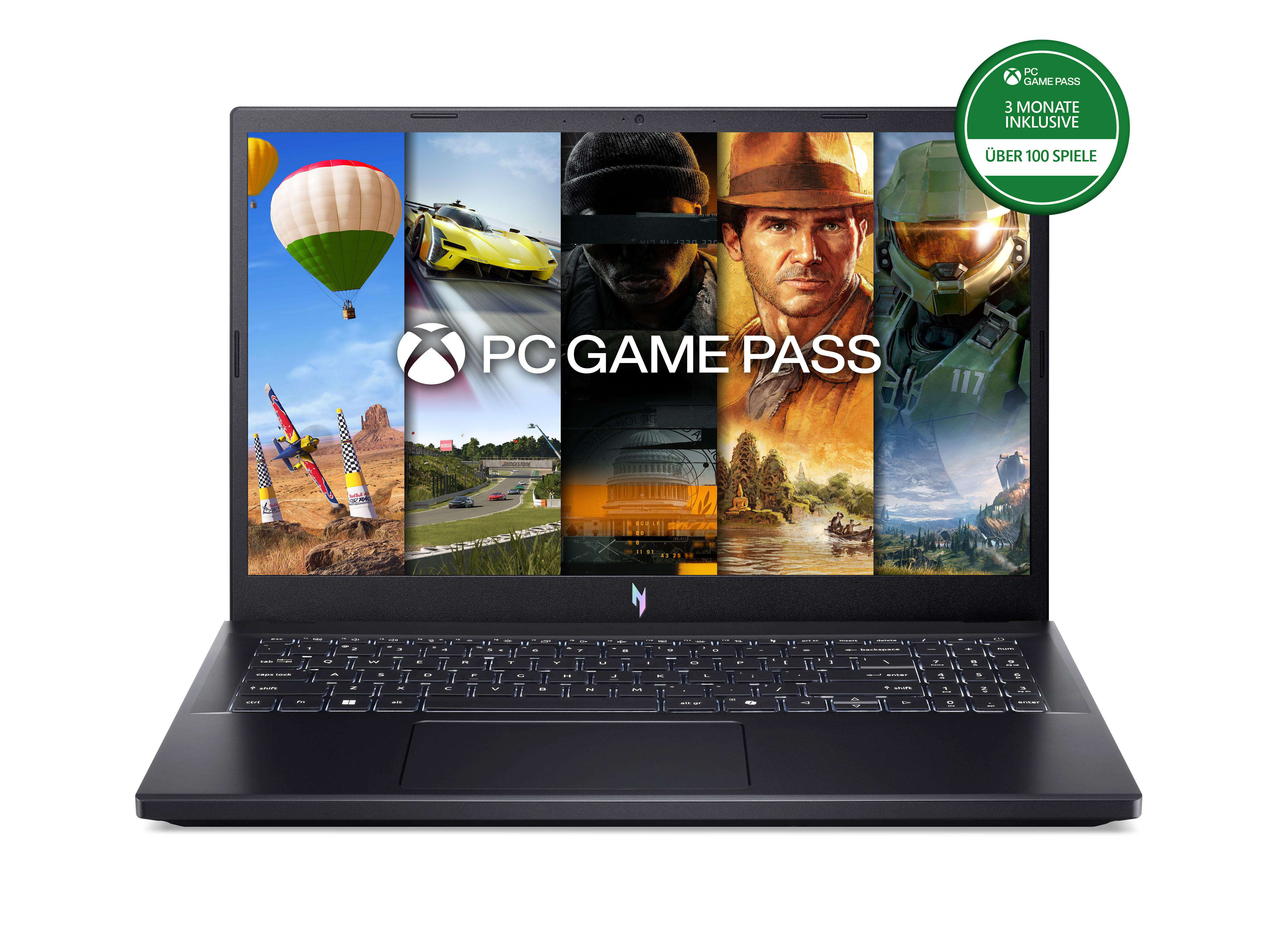 Laptop mit PC Game Pass Logo und Spielbildern. Grünes Abzeichen: 3 Monate inklusive.