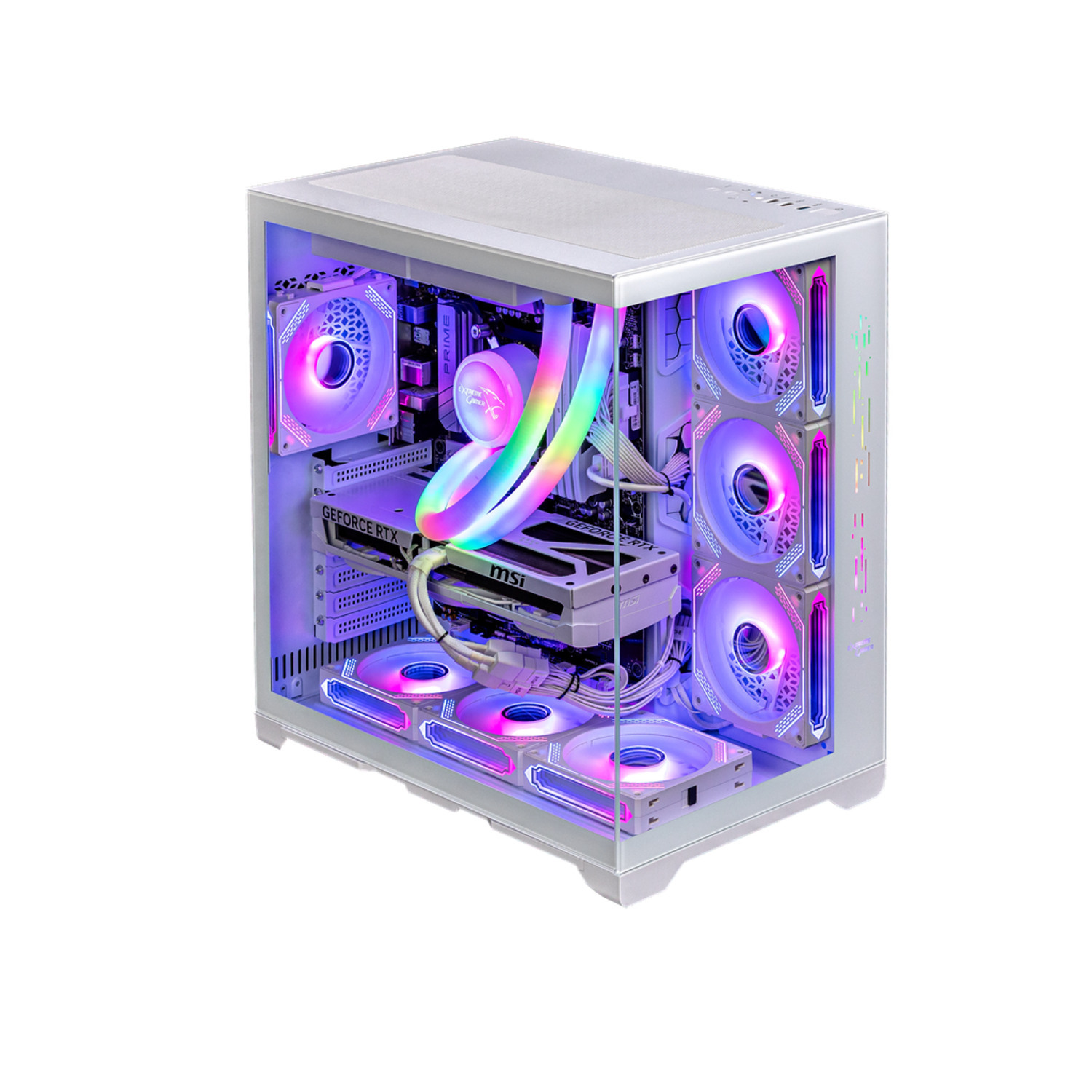 Een witte computerkast met verlichte componenten, waaronder ventilatoren en waterkoeling, tegen een witte achtergrond.