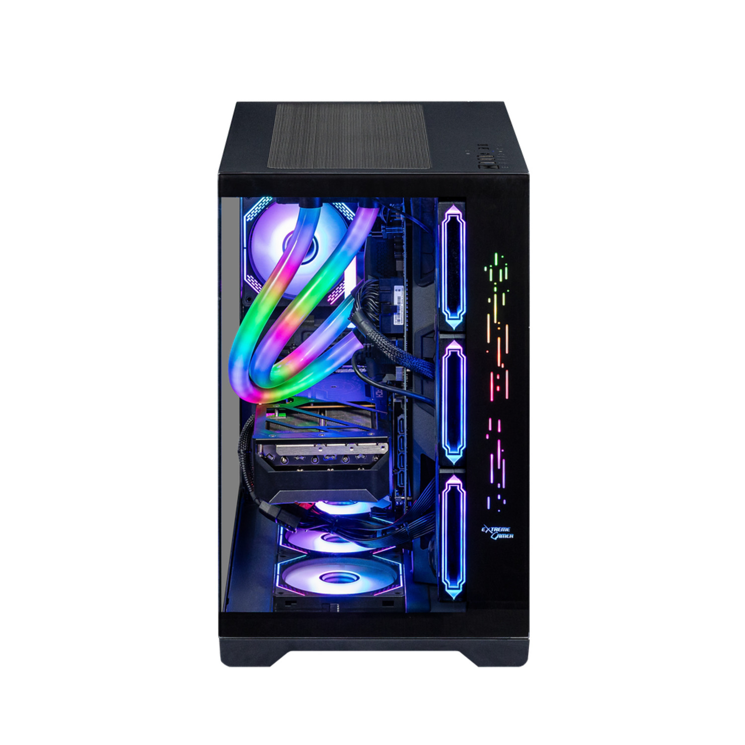 Zwarte pc-kast met RGB-verlichting op ventilatoren en interne componenten, inclusief waterkoeling. Met glazen paneel.
