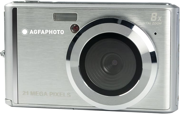 Silberne AgfaPhoto Kamera mit 8x Zoom und 21 Megapixeln.