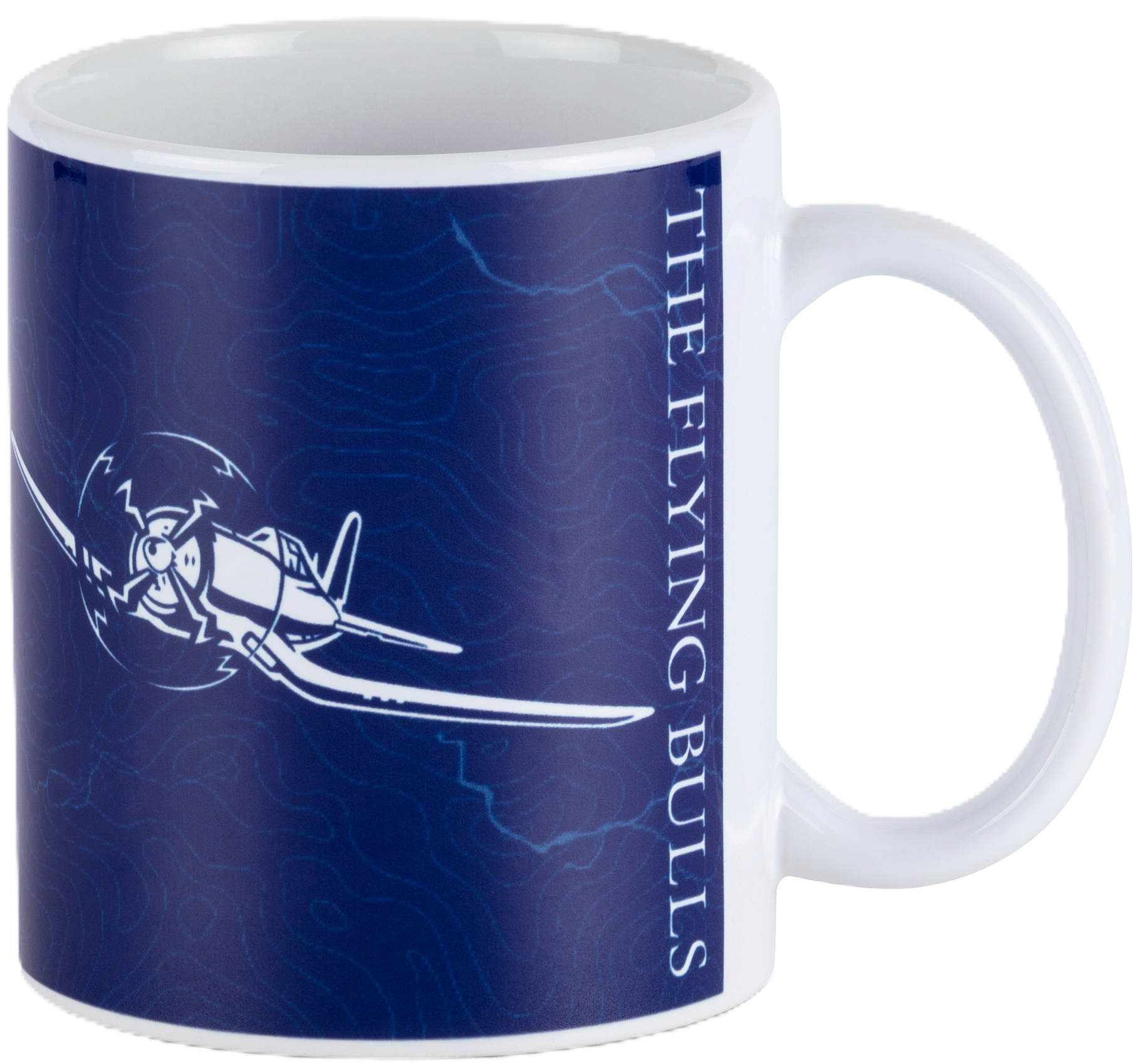Ein weißer Becher mit einem Flugzeug und dem Text 'The Flying Bulls'. Das Bild ist auf blauem Hintergrund.