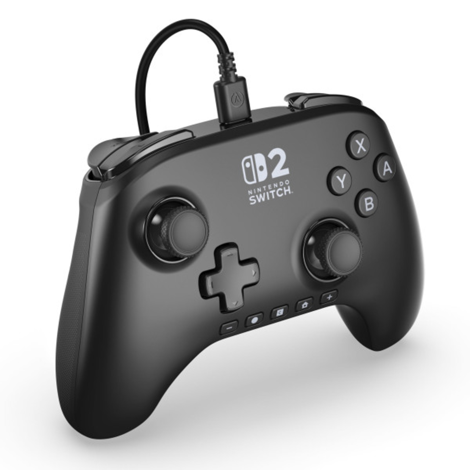 Manette Nintendo Switch noire, vue en angle. Câble attaché, fond blanc.