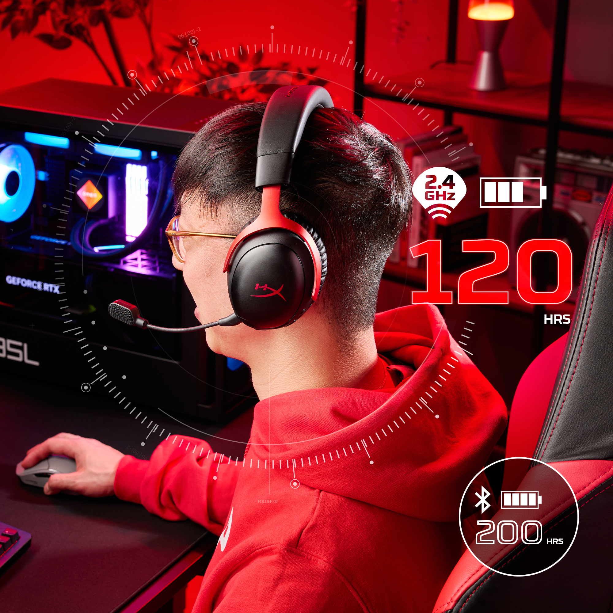 Gamer mit schwarzem und rotem Headset. Mit 2,4 GHz und 120 Stunden Akkulaufzeit.