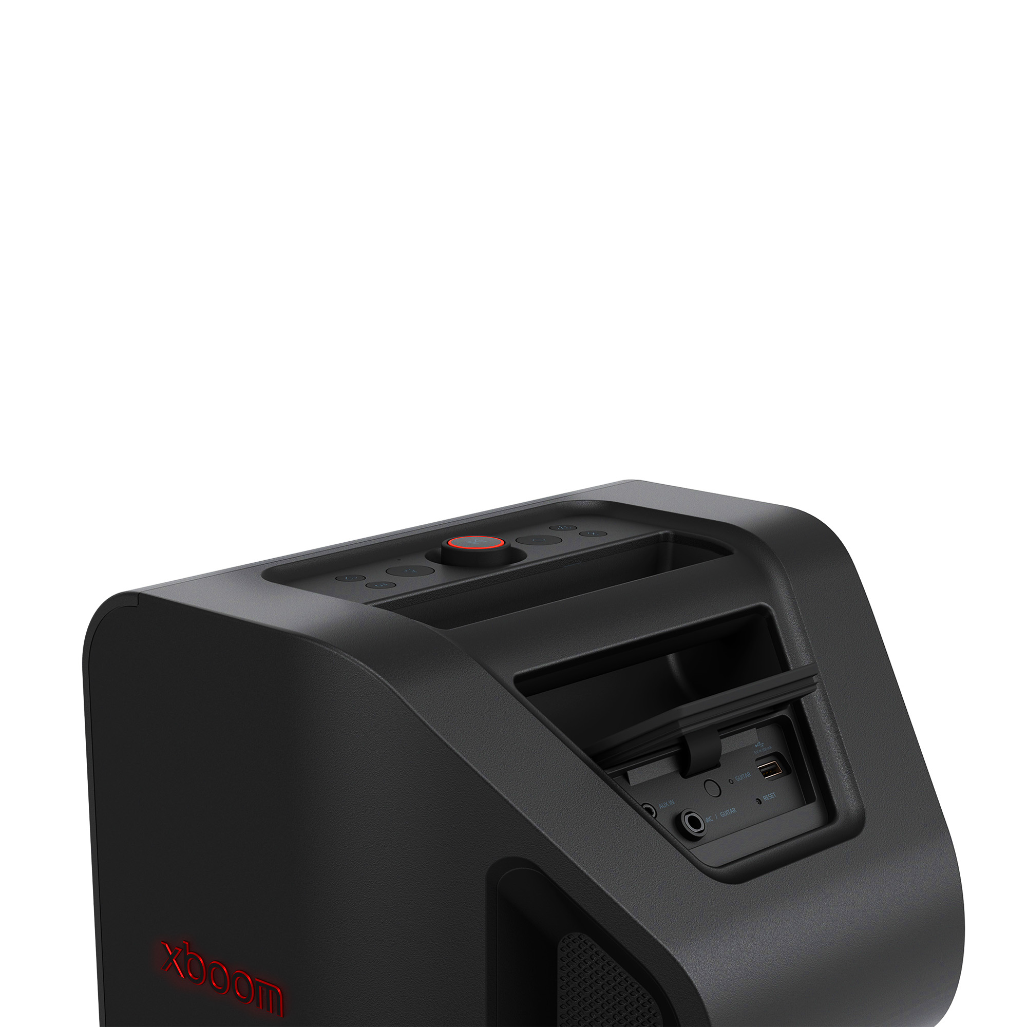 Altavoz negro con logo rojo. La parte superior tiene botones y un asa.