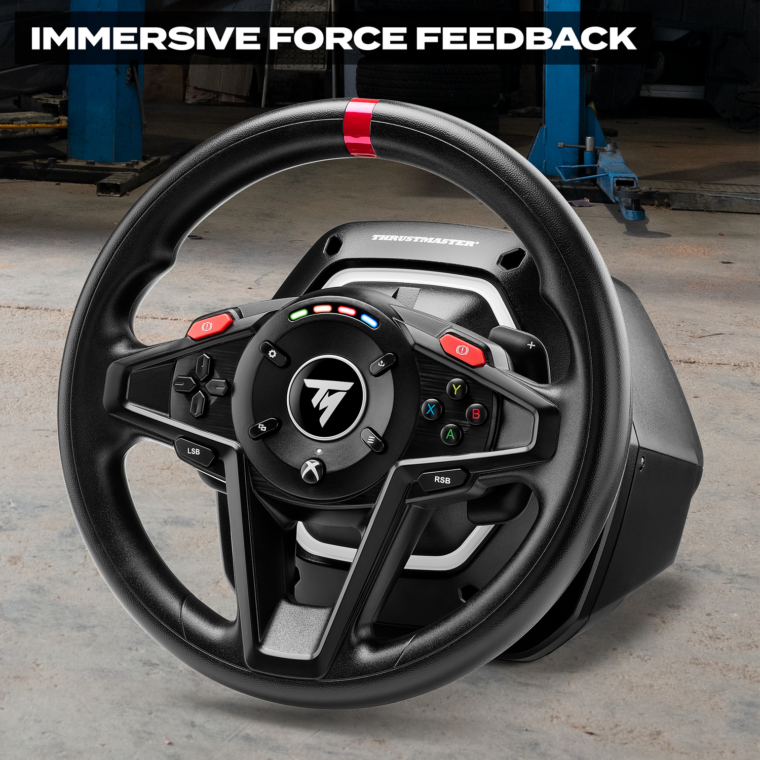 Close-up van een zwart stuur, met het label 'IMERSIVE FORCE FEEDBACK'.