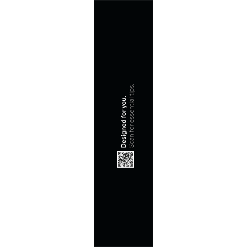 Fondo negro con texto 'Designed for you.' y un código QR para consejos esenciales.