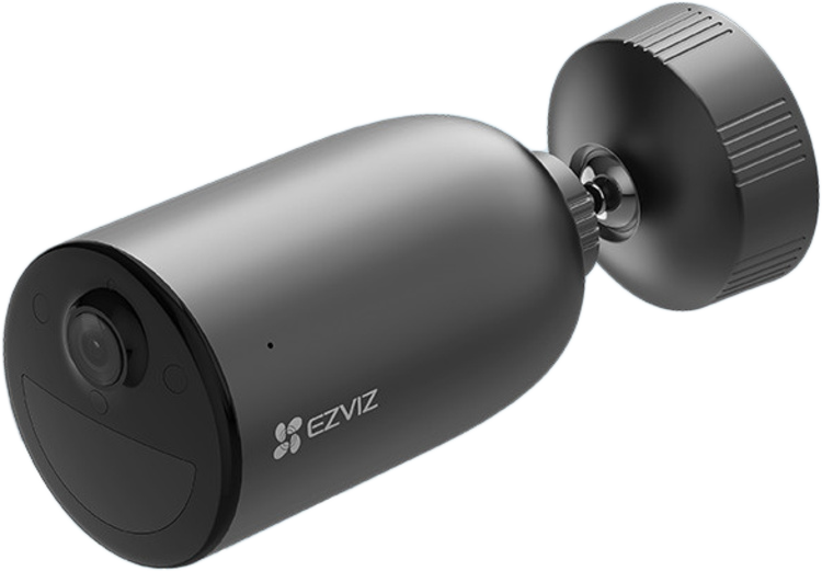 Fekete EZVIZ biztonsági kamera a falra szerelve. Egy memóriakártya látható a háttérben.