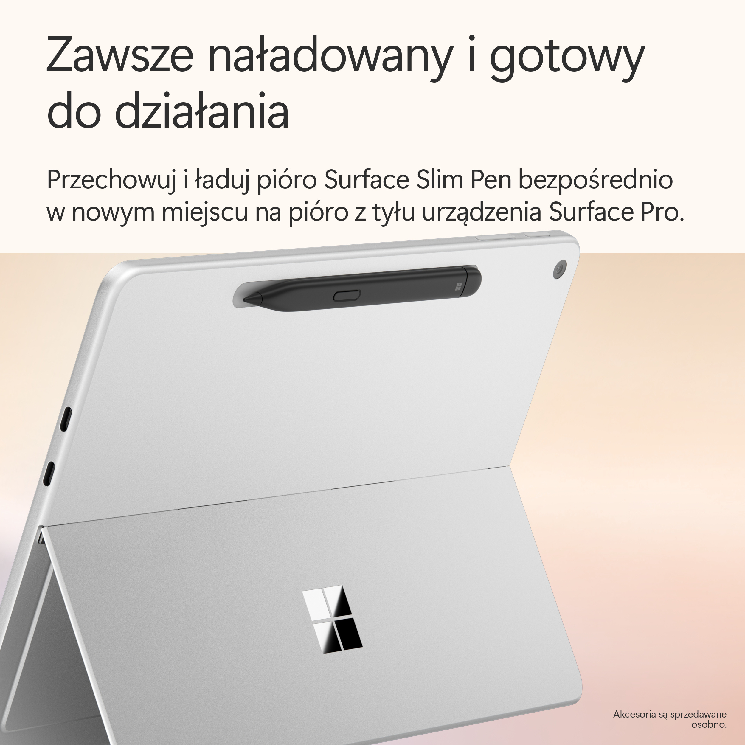 Czarna mysz gamingowa HyperX z czerwonym kółkiem przewijania. Logo HyperX jest widoczne.