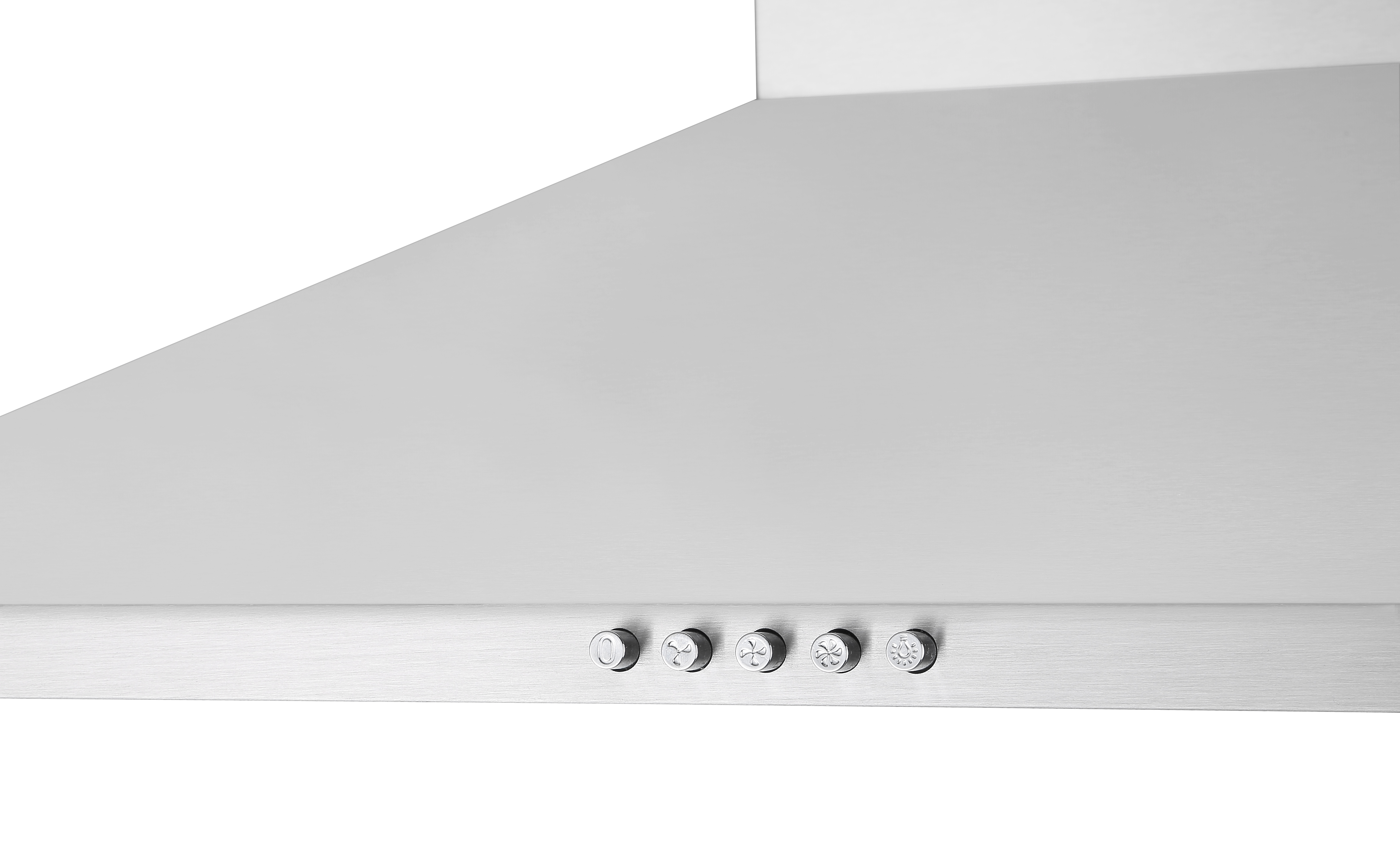 Okap ze stali nierdzewnej z pięcioma pokrętłami. Okap jest pod kątem na białym tle.