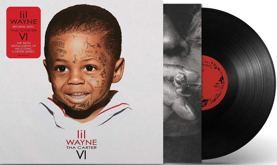 Pochette d'album. Le visage de Lil Wayne avec des tatouages. Un disque vinyle est partiellement visible à droite.