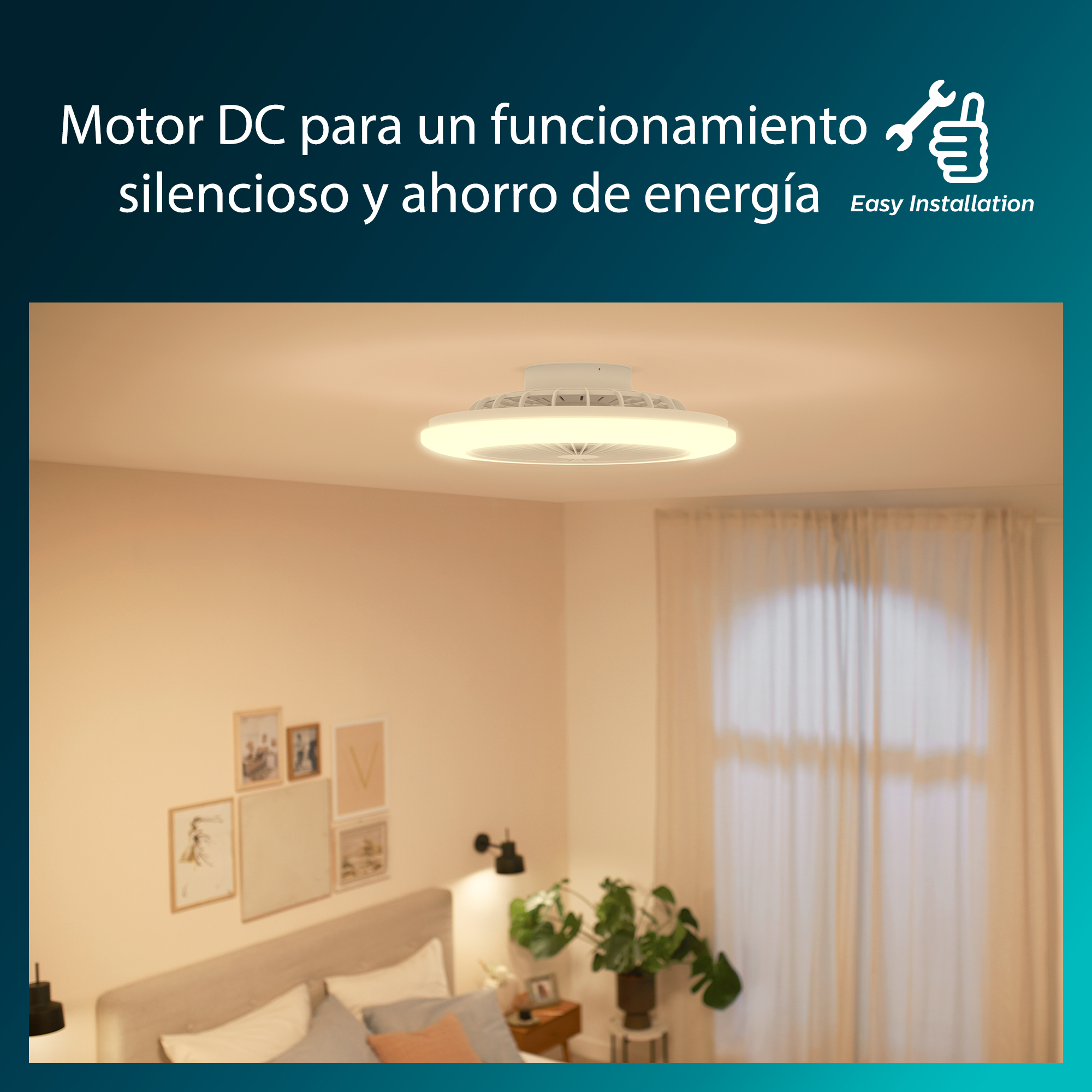 Un ventilador de techo blanco con luz circular, en una habitación con cama y plantas.