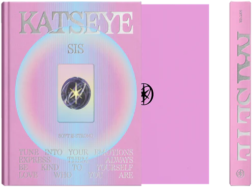Katseye - SIS (Soft Is Strong) Version) (CD + könyv)