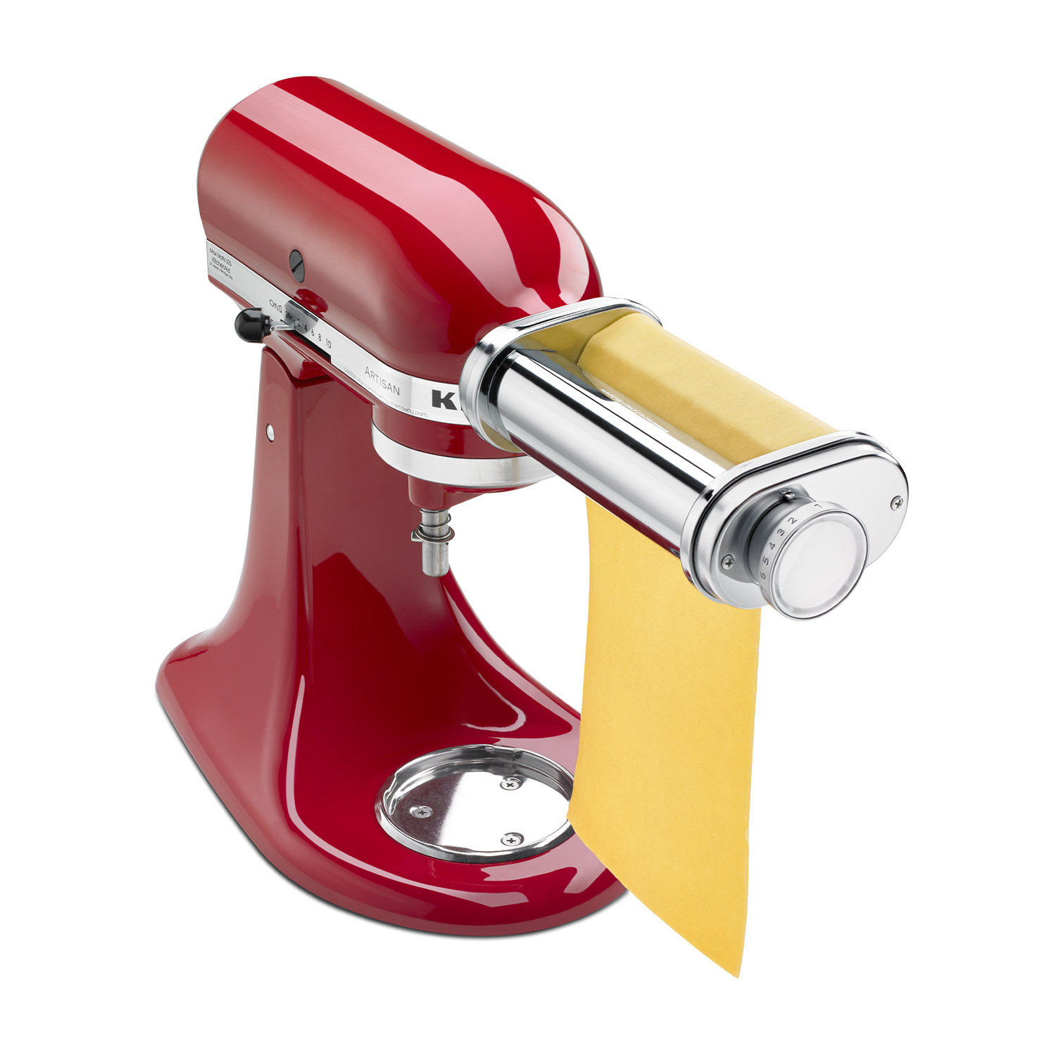Un robot da cucina KitchenAid rosso con un accessorio per la pasta.