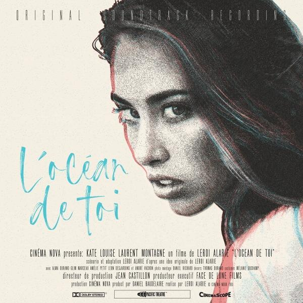 Filmplakat mit dem Gesicht einer Frau. Der Titel lautet 'L'océan de toi' und die Credits unten.