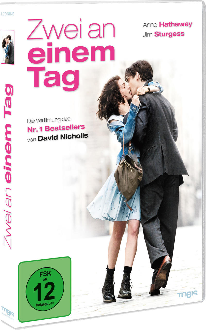 DVD-Cover mit einem küssenden Paar. Text: Zwei an einem Tag. Schauspieler sind Anne Hathaway und Jim Sturgess.