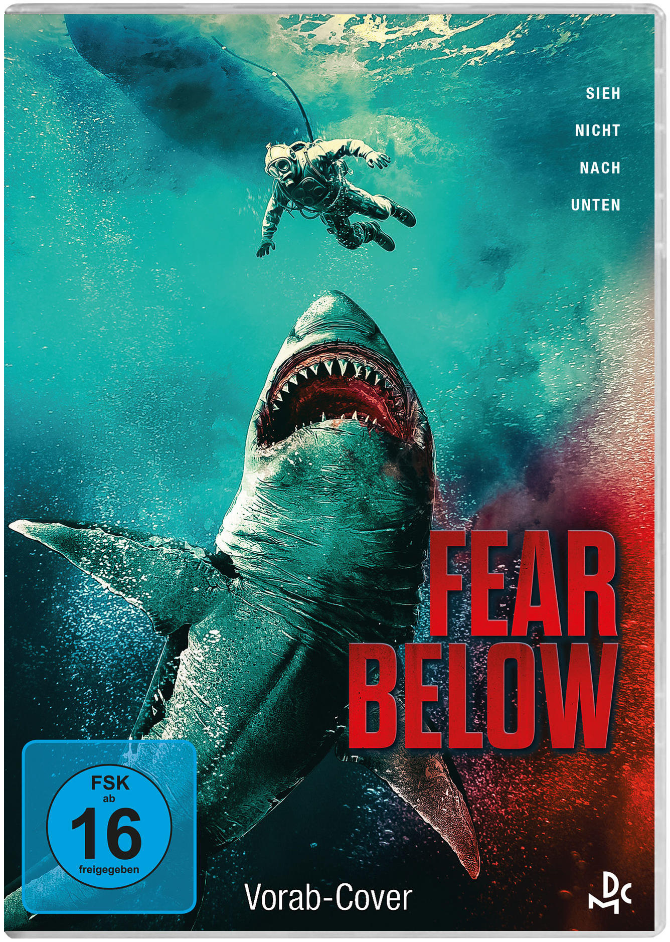 Filmposter. Fear Below. Ein Hai greift einen Taucher unter Wasser an.