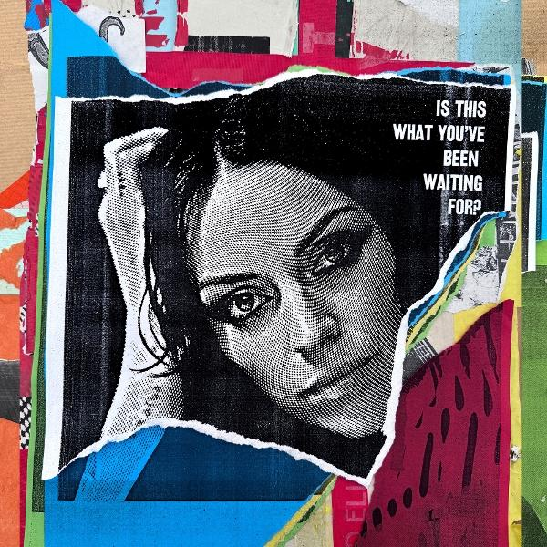Das Gesicht einer Frau in einer Collage, der Text lautet: 'Ist das, worauf du gewartet hast?'.
