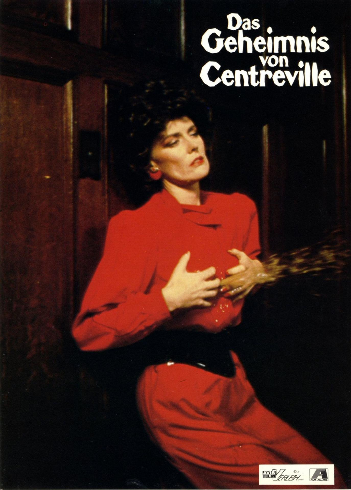 Eine Frau in einem roten Kleid steht da und hält sich an die Brust. Der Titel lautet: "Das Geheimnis von Centreville".