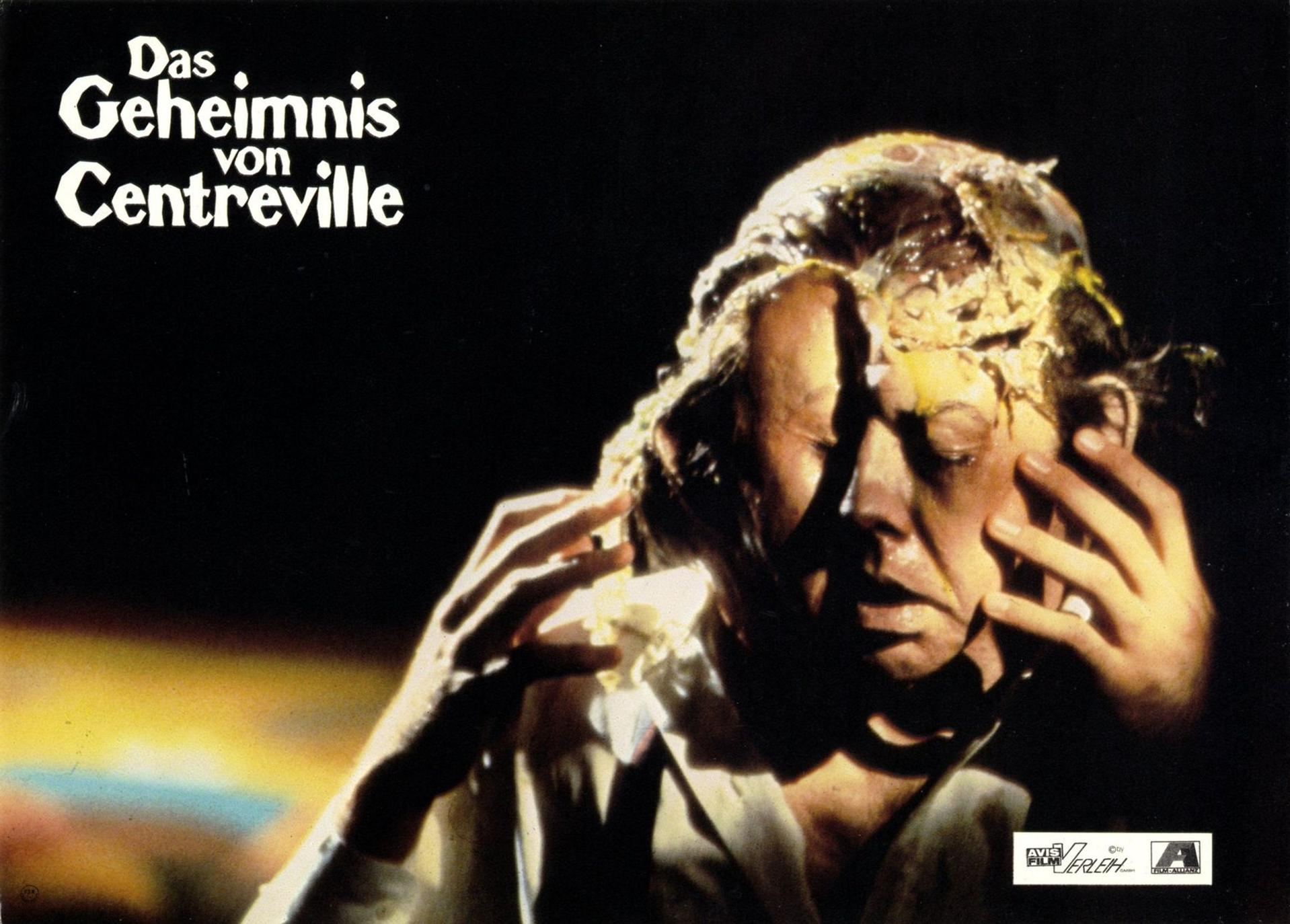 Filmposter: Mann mit einer Substanz im Gesicht, Titel: "Das Geheimnis von Centreville".