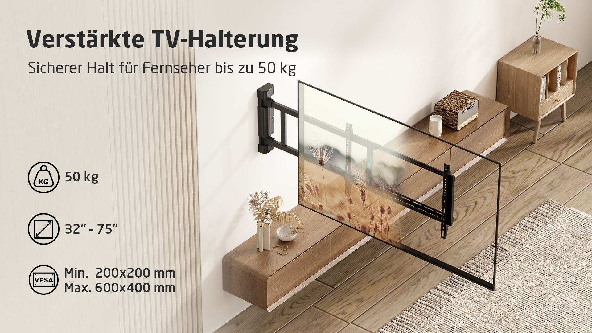 Support TV mural, tenant un téléviseur. Détails : 50 kg, 32-75 pouces, VESA. Meubles en bois et tapis en arrière-plan.
