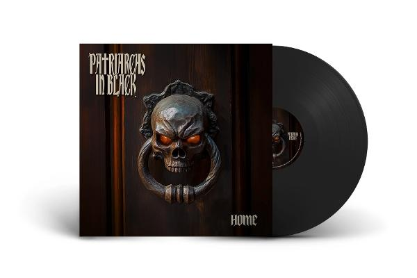 Albumcover mit schwarzer Vinyl-Schallplatte. Es zeigt einen Türklopfer mit Totenkopfdesign.