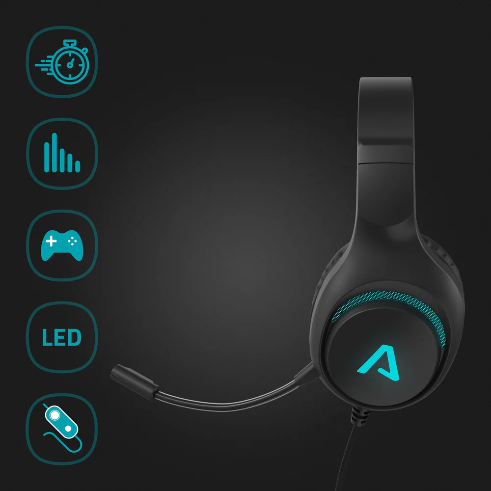 Fekete gamer headset kék fényekkel. Ikonok: stopperóra, hanghullámok, kontroller és LED szimbólum.