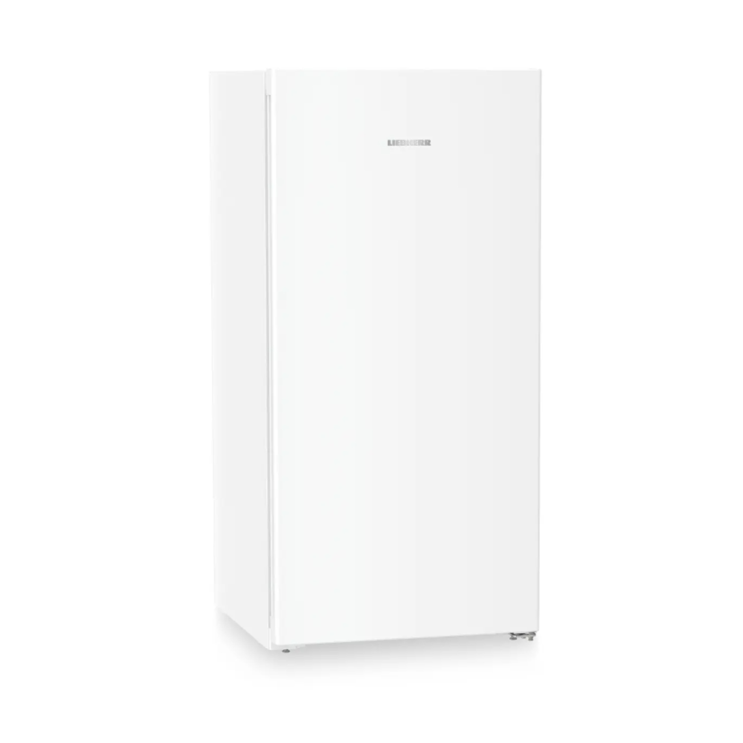 Frigorifero bianco, leggermente angolato. Logo 'LIEBHERR' visibile. Il frigo è chiuso.