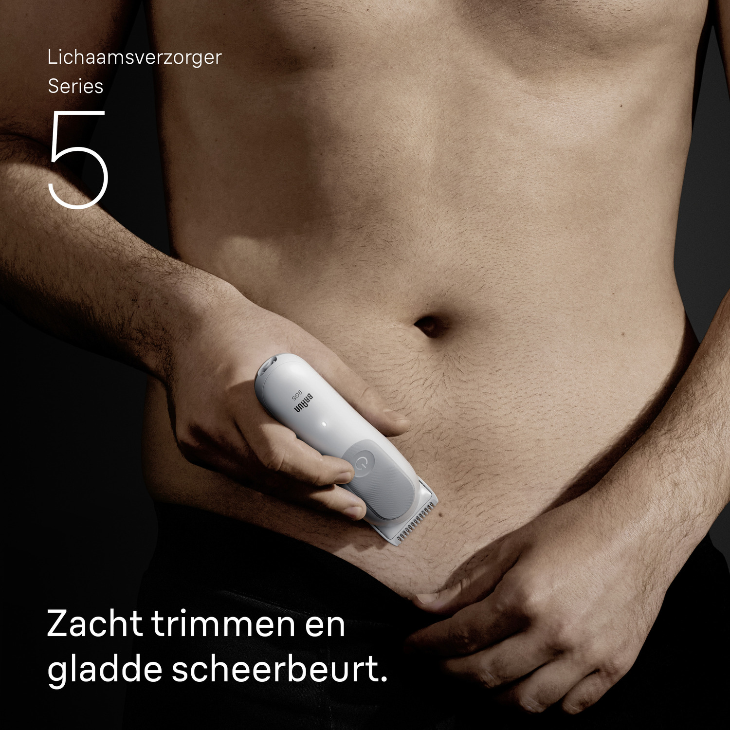 Man holding a trimmer, torso visible. Text in Dutch.