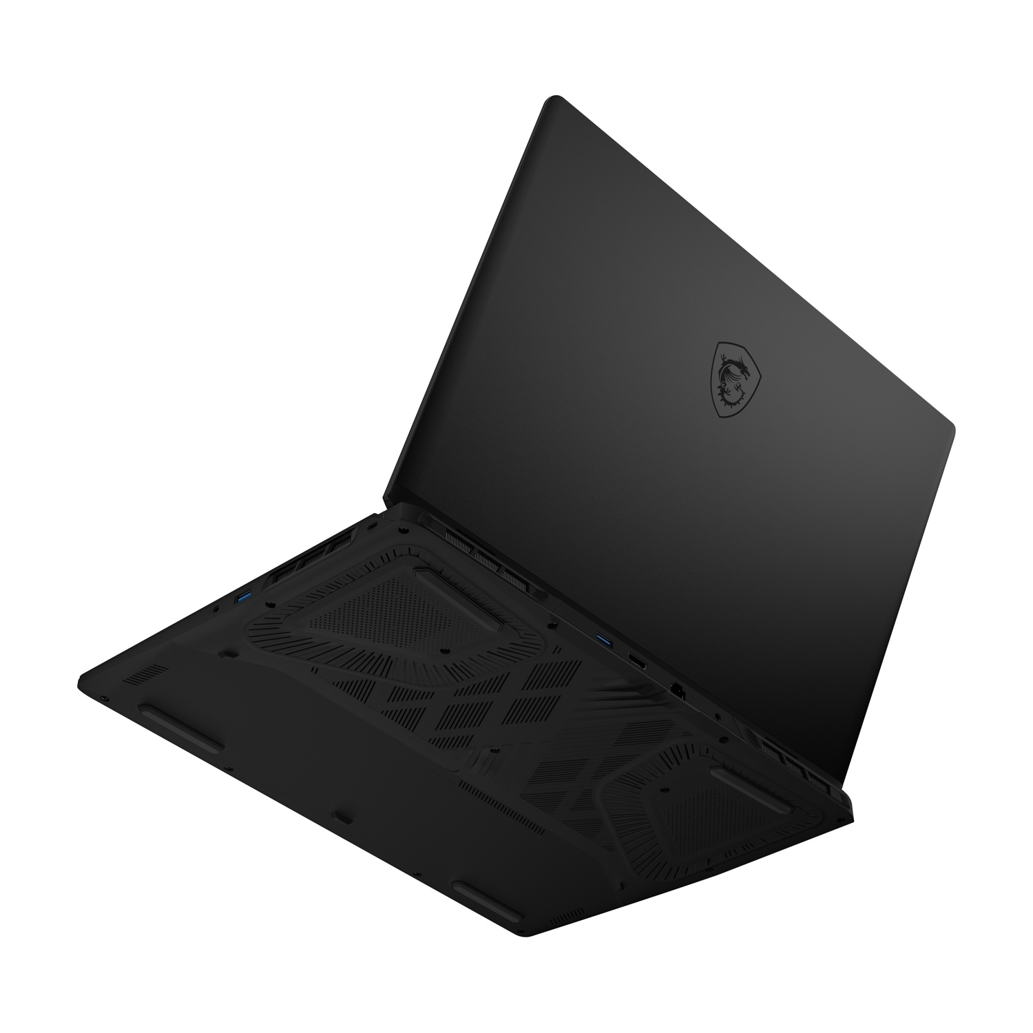 Laptop nero, vista inferiore, angolato, che mostra le prese d'aria e i dettagli del design. Isolato.