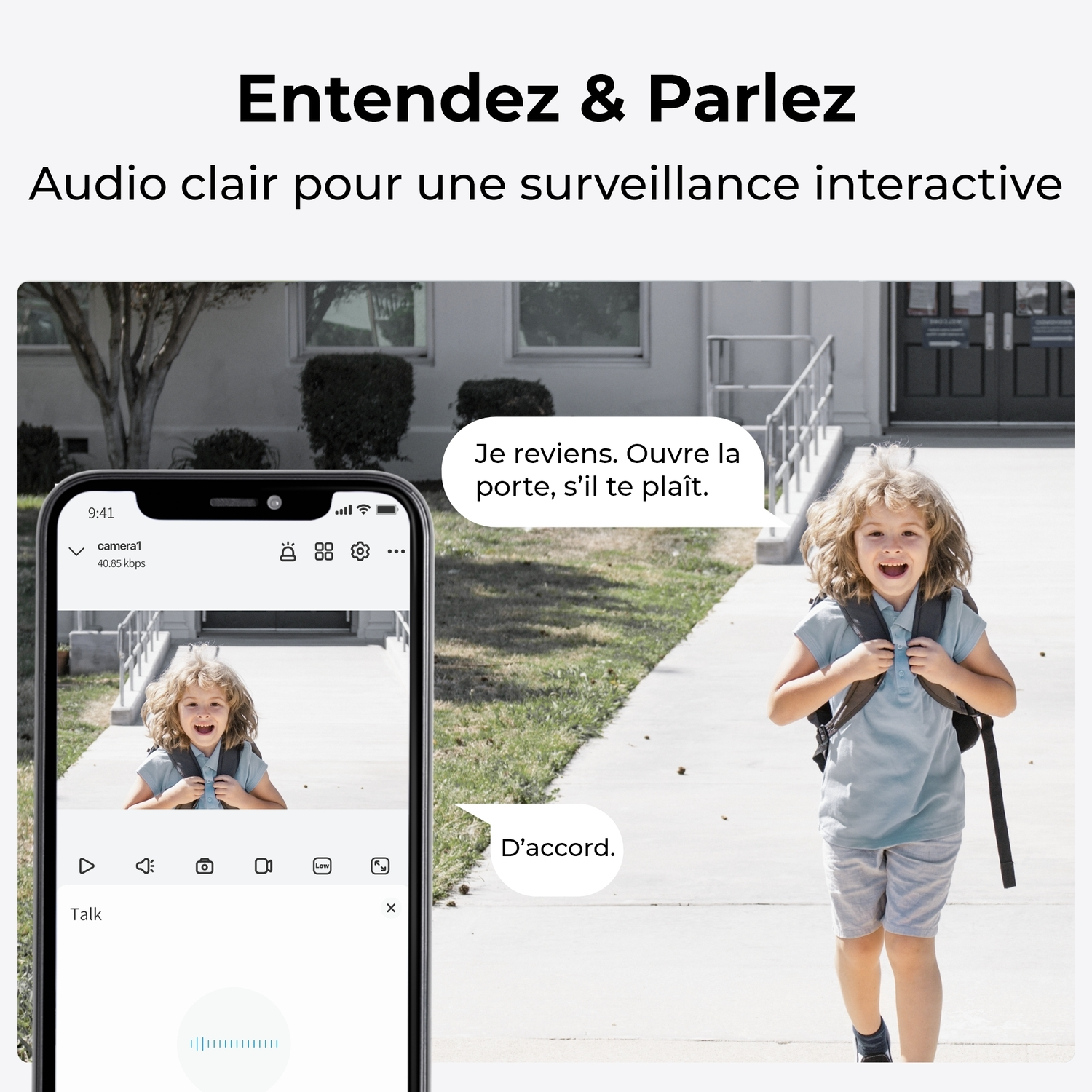 Un enfant avec un sac à dos marche et parle via la caméra. La caméra montre l'enfant à l'écran.