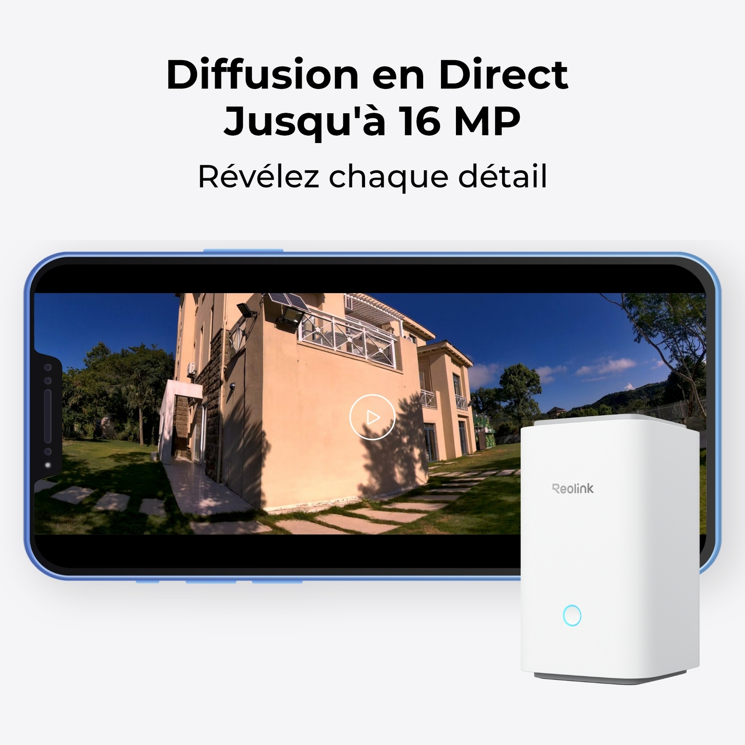 Un écran de téléphone montrant une maison avec un bouton de lecture, à côté d'un appareil Reolink blanc.