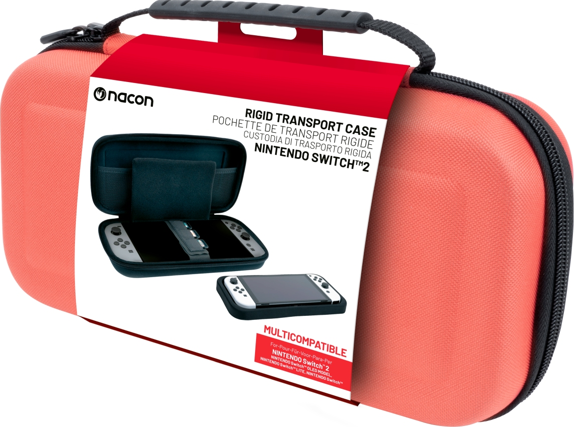 Custodia da trasporto Nacon rossa con Nintendo Switch. L'etichetta mostra lo Switch.