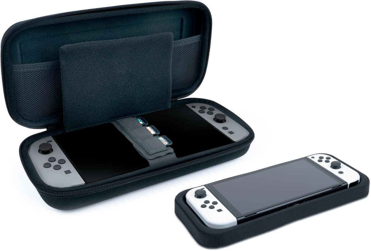 Deux étuis Nintendo Switch, un ouvert avec la console et un avec la console.