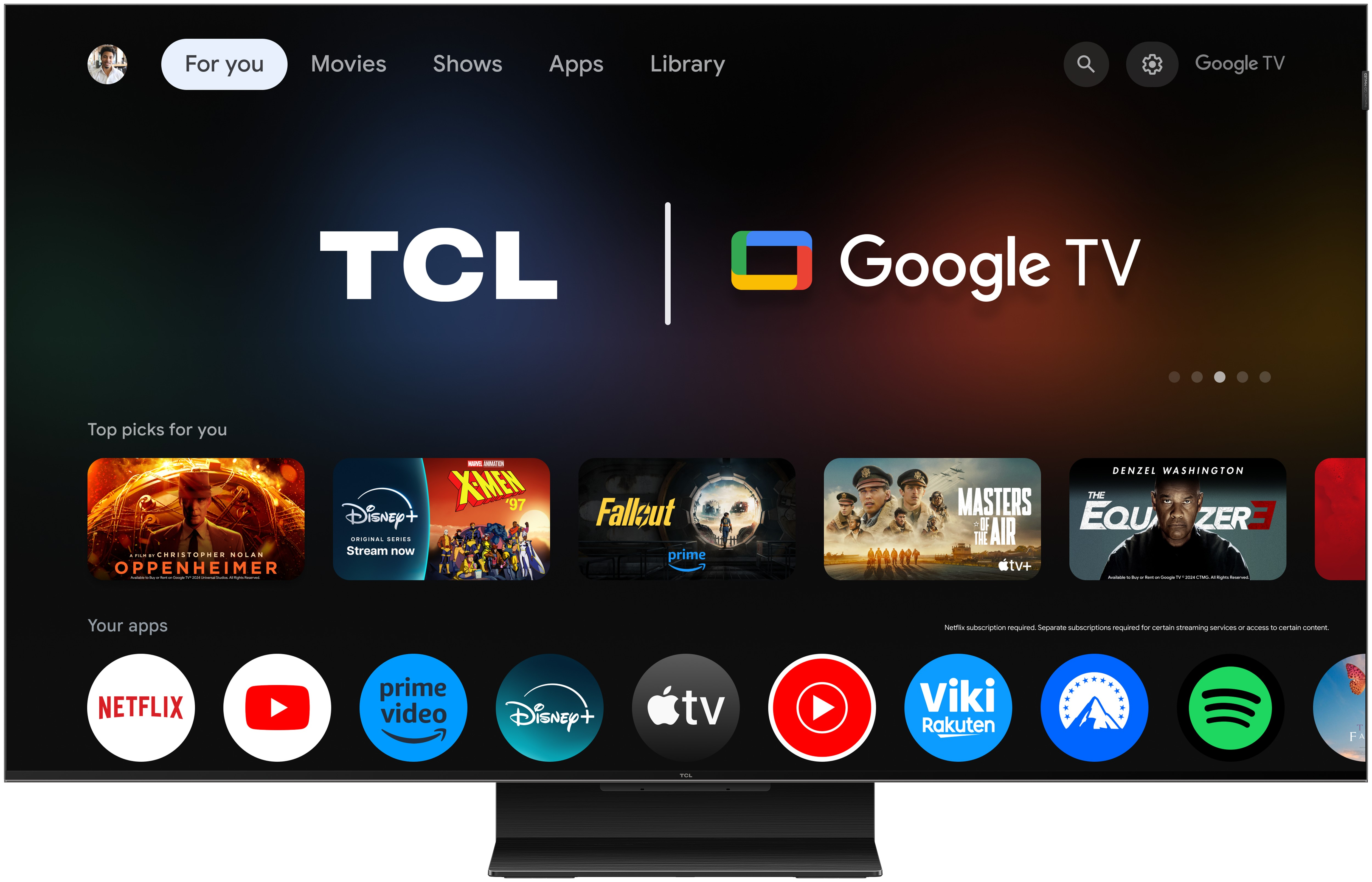 Un écran de télévision affichant les logos TCL et Google TV, avec des recommandations d'applications en dessous.