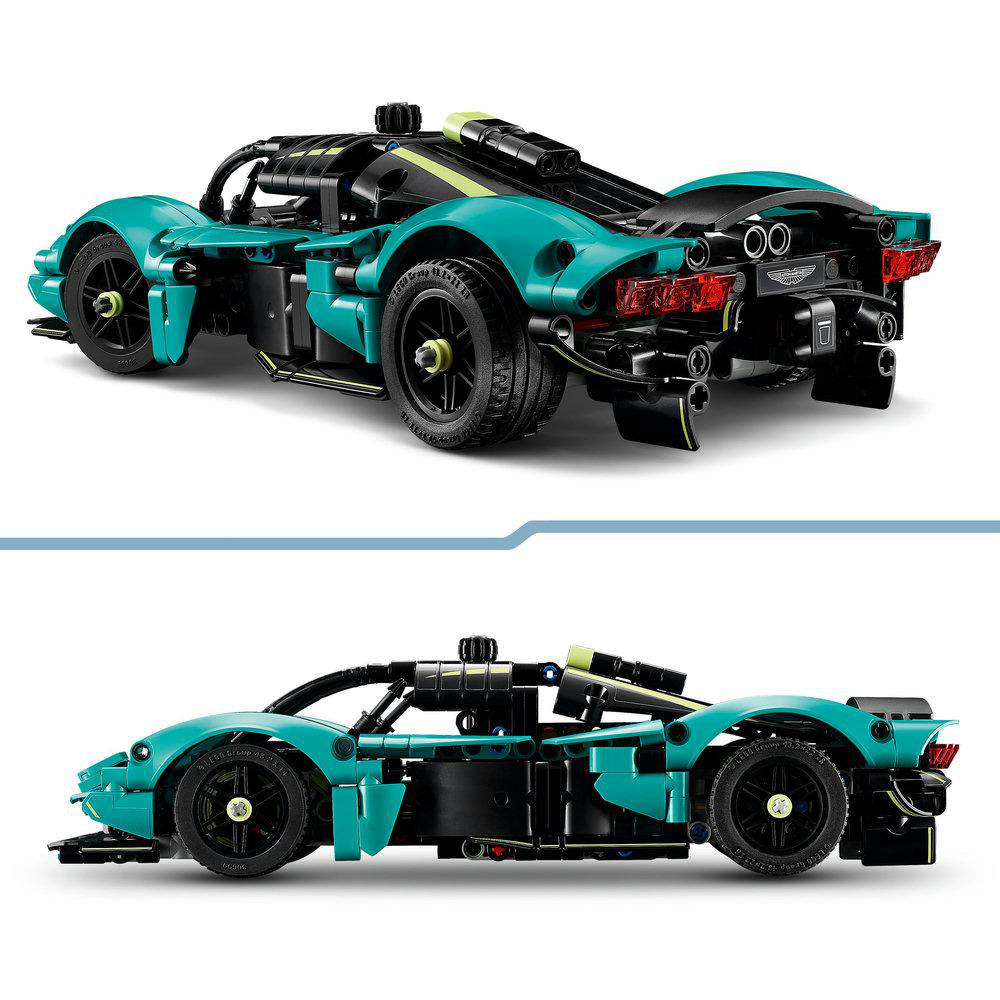 Ein Lego Aston Martin Valkyrie Modellauto Rückansicht und Seitenansicht in Teal.