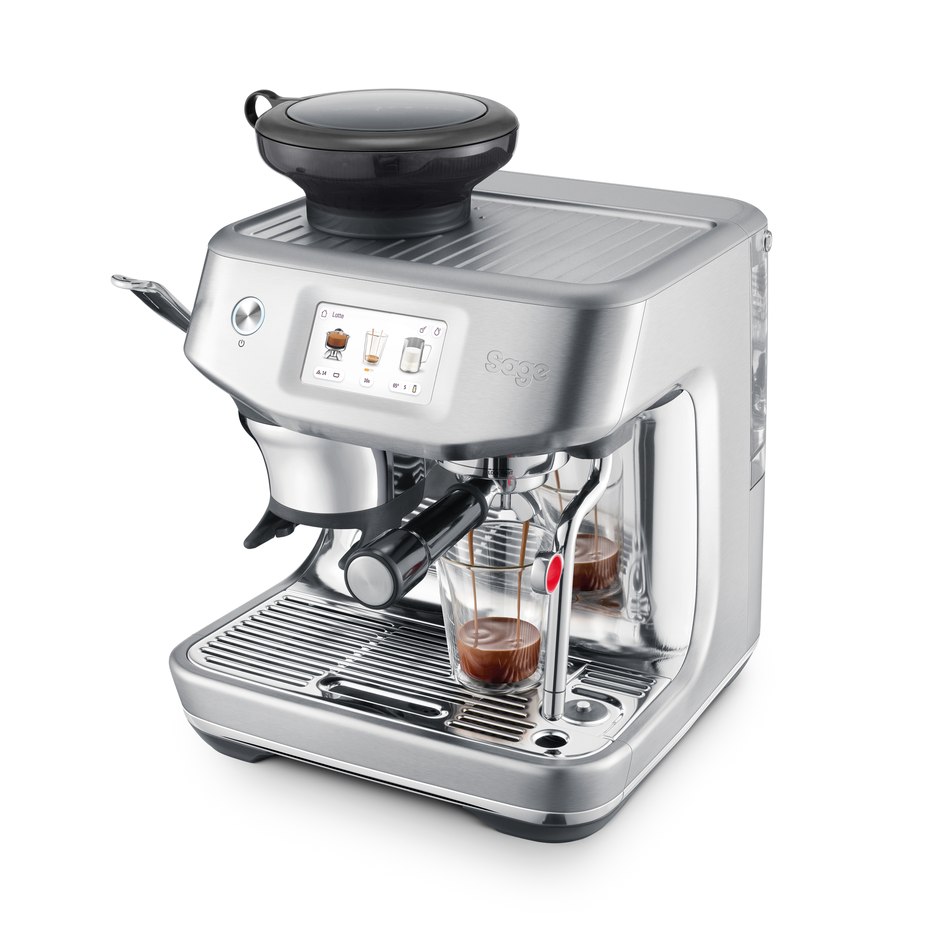 Espressomaschine, Kaffee gießt in Glasbecher. Silbernes Gehäuse, schwarze Akzente, weißer Hintergrund.