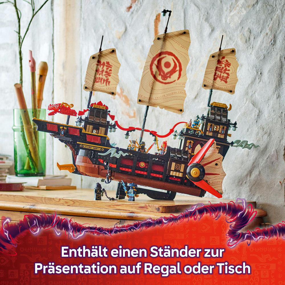 Lego Ninjago Schiffsmodell. Set enthält Schiff mit Segeln und Figuren.